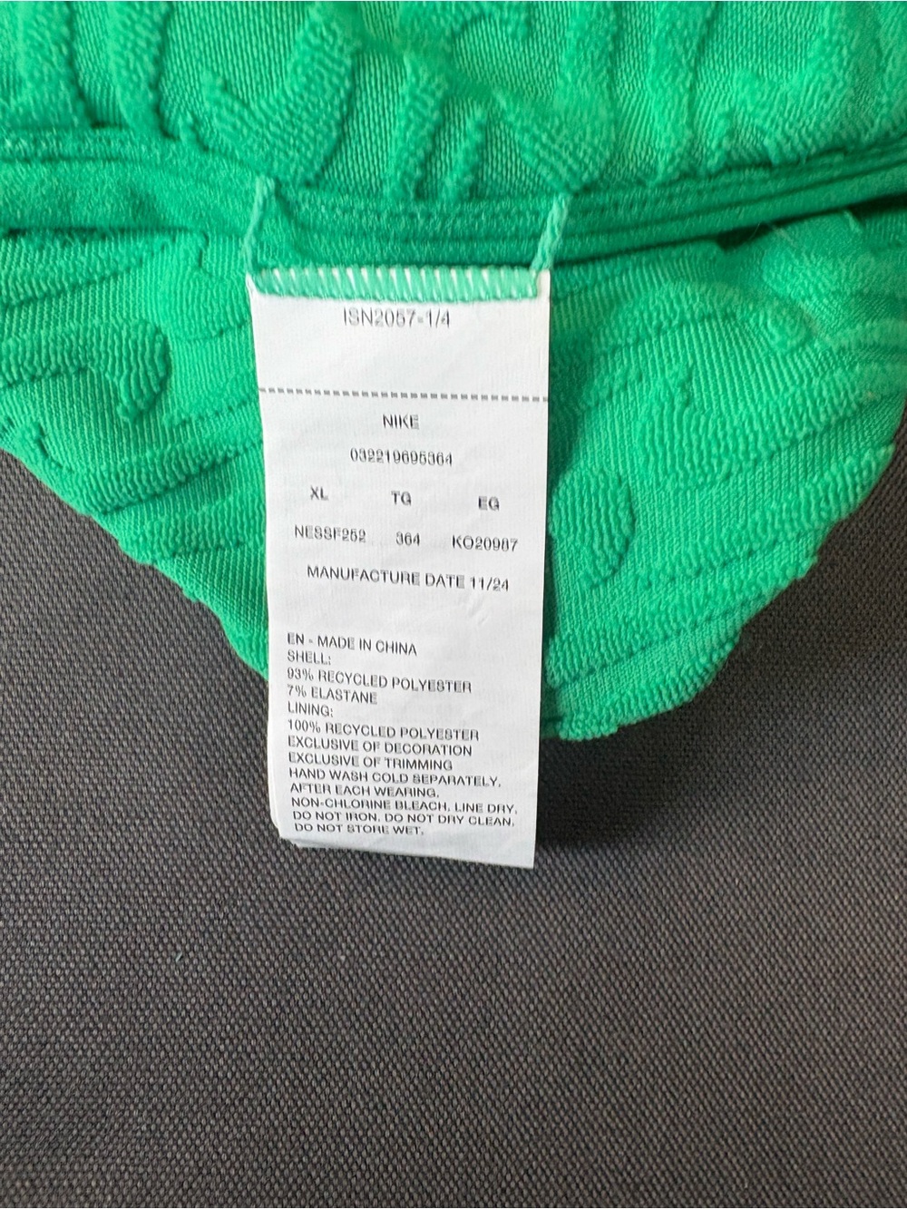 Nike Women’s Textured One Piece Swimsuit Green XL NWT Adjustable Straps Sporty - Picture 9 of 9